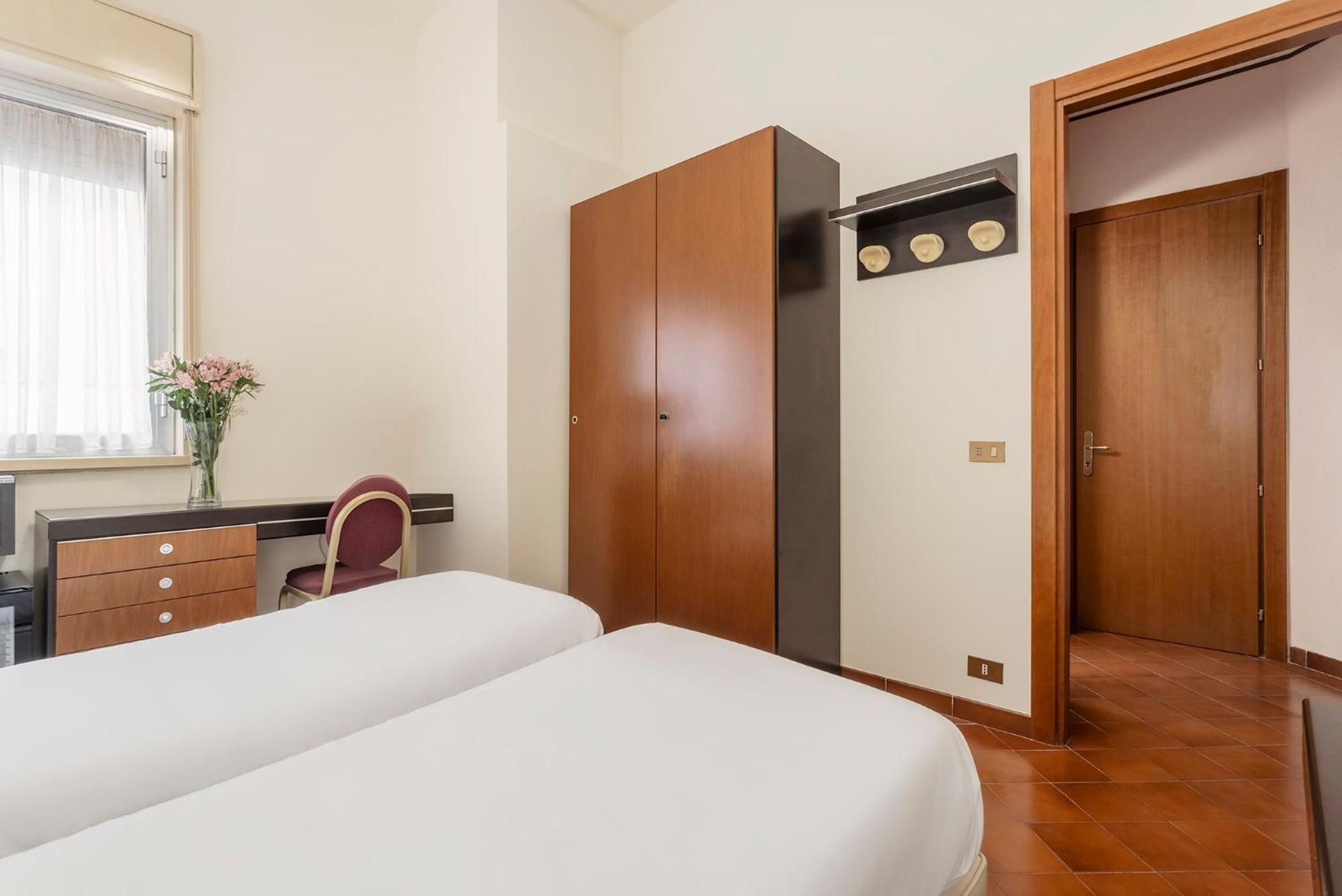 Crisol Europa Hotell Palermo Exteriör bild