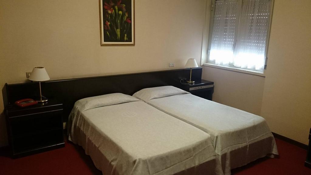 Crisol Europa Hotell Palermo Exteriör bild